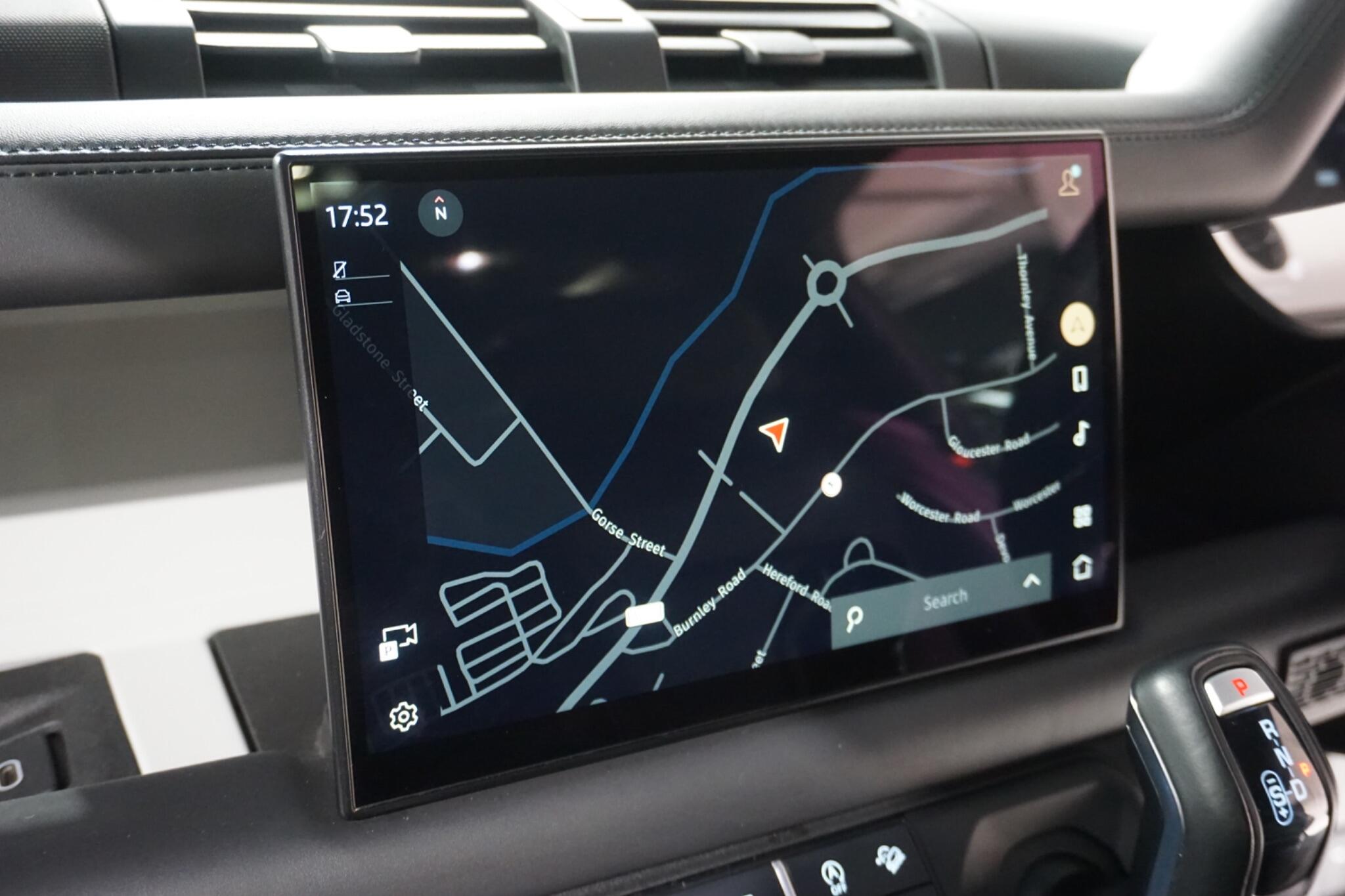 Land Rover Defender 90 3.0 D250 MHEV X-Dynamic HSE SUV 3dr Diesel Auto 4WD Euro 6 (s/s) (250 ps)